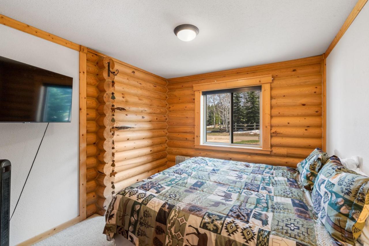 Lazy Fox Cabin West Yellowstone Esterno foto